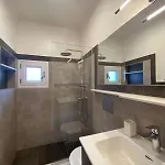 Mykonos Waterfront House Walk To Private 別荘