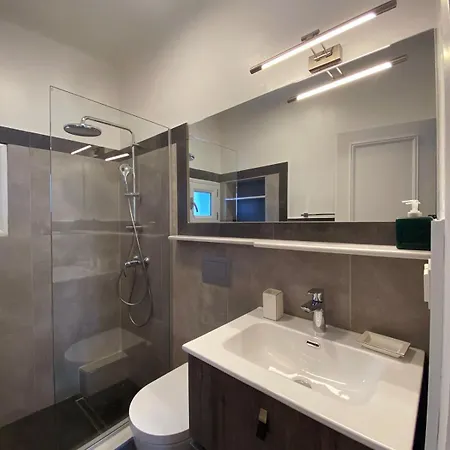 Mykonos Waterfront House Walk To Private * Орнос