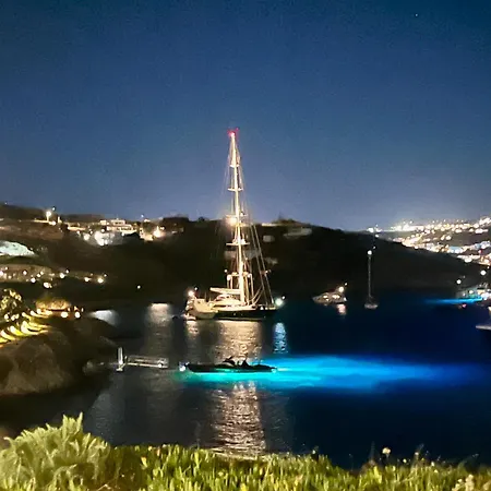 Nyaraló Mykonos Waterfront House Walk To Private *