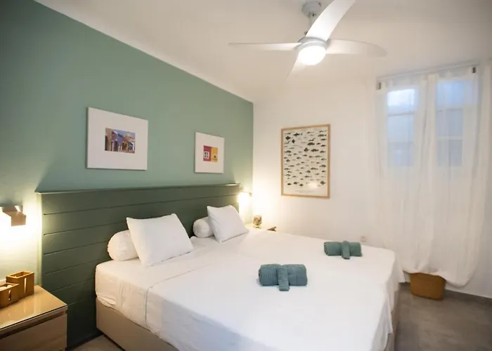 Mykonos Waterfront House Walk To Private אורנוס